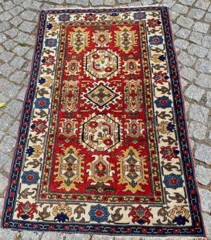 Koberec ručně tkaný 36A  Koberec ručně tkaný 36A