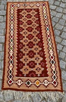 Koberec ručně tkaný 34A  Koberec ručně tkaný 34A