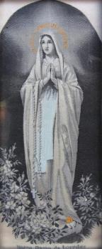 Gobelín- Notre Dame de Lourdes, Panna Marie z Lurd Gobelín- Notre Dame de Lourdes, Panna Marie z Lurd