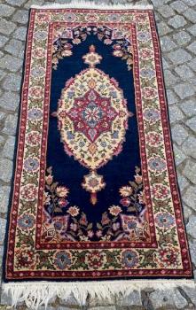 Koberec ručně tkaný 26A  Koberec ručně tkaný 26A